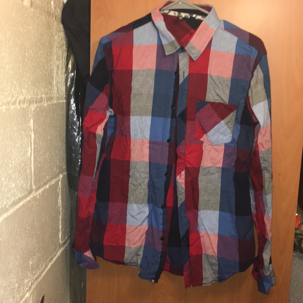 Lightweight button down